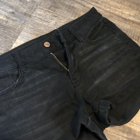 Shorts - Picture 3 of 3